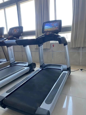 Moyen chargeur équipement de gymnastique commercial tapis roulant à écran tactile pour l'entraînement cardio