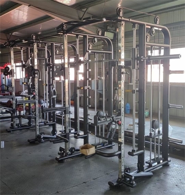 Centre de gymnastique tout en un intérieur multi-fonctionnelle Commercial Steel Smith Machine Piles de poids