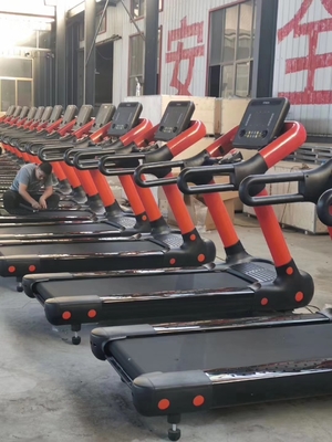 Équipement de gymnastique commercial tapis roulant à moteur électrique avec 3,0 CV 7,0 CV puissance et entraînement cardio