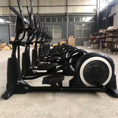 Électrique Magnétique Elliptique Max Utilisateur Poids 200 kg pour l' entraînement cardio intérieur