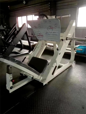 Machine de musculation pour l' entraînement de la force de 45 degrés