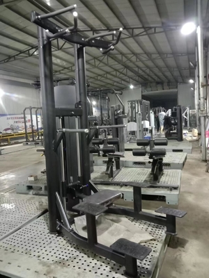 Barre de traction et machine de trempage pour le triceps Deltoïdes entraînement en utilisant la fonction de fitness sport