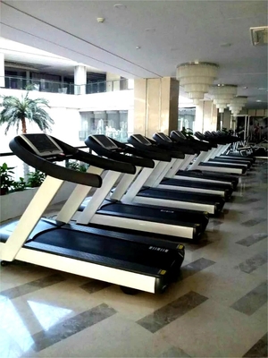 Machine de tapis roulant d'entraînement cardio lourd pour équipement de gymnase unisexe Tapis roulant de 3,0 ch