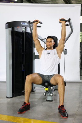 Appareil de remise en forme universel de gymnase pour la poitrine, le dos, les épaules, les bras, la poitrine, la sélection de la charge