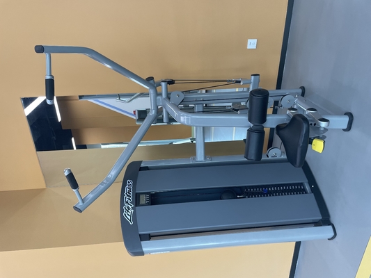 Équipement de musculation et de conditionnement physique Machine de traction à charge moyenne pour les exercices de force