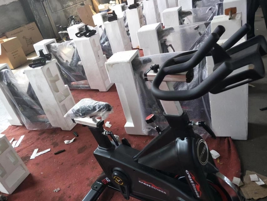 Équipement de remise en forme à domicile universel Bodybuilding Spinning Indoor Exercise Fit Bike