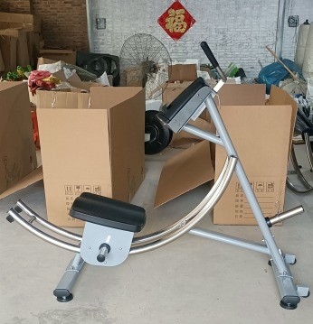 1800*600*1500mm Abs Coasters Abdominal Crunch Machine Idéal pour les entraînements de musculation