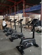 Couleur de cadre personnalisable Befreeman Magnétique vélo d'exercice vertical pour l'entraînement cardio