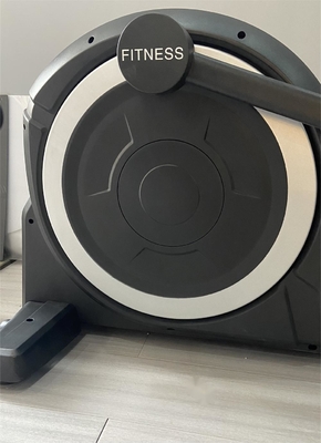 Machine elliptique commerciale Cross Trainer pour le fitness à domicile 2100*640*1800 mm Taille