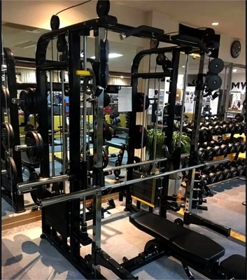 La machine Smith multifonctionnelle pour une formation complète