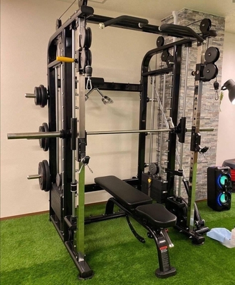 La machine Smith multifonctionnelle pour une formation complète