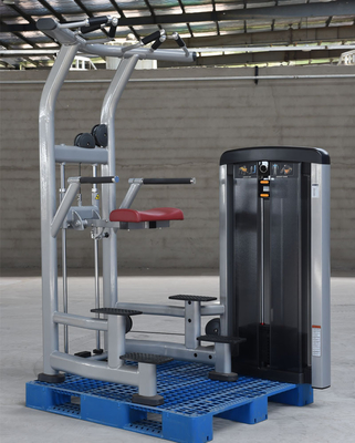 Améliorez votre routine d'entraînement avec des machines de sélection de la charge des broches dans le gymnase de l'entraîneur de force