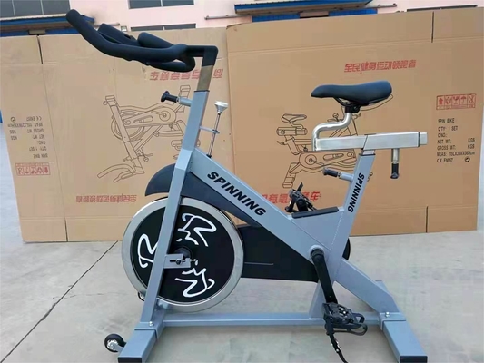 Exercice aérobie Vélo de spinning en intérieur avec résistance magnétique et fonction de musculation