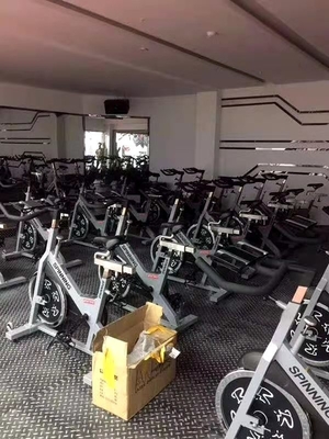 Bicycle intérieur en acier à deux couches de revêtement en poudre électrostatique pour l'exercice cardio