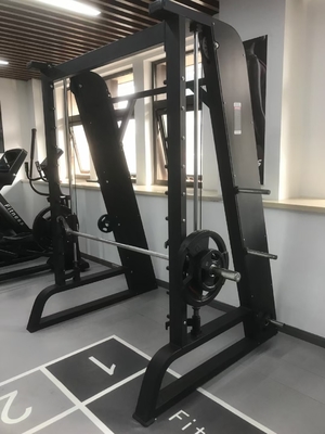 Rack électrique multifonctionnel polyvalent et machine Smith pour les séances d'entraînement complet