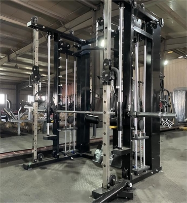 Équipement de gymnastique commercial tout en une machine Smith multifonctionnelle pour gymnastique 2200*1500*2200mm