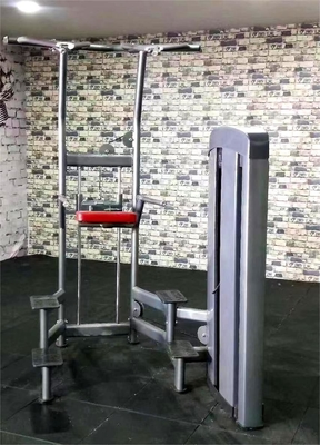 Équipement de gymnastique de remise en forme commerciale avec machine de trempage au menton assistée