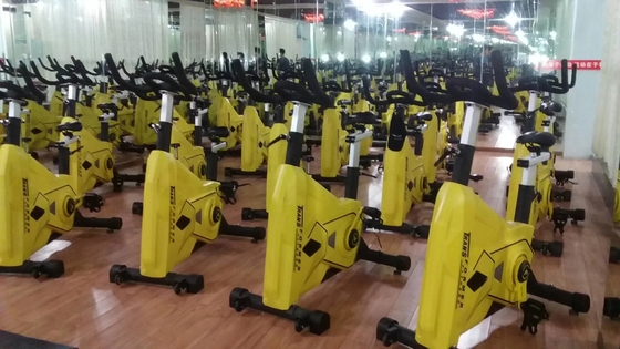 NO Machine d'entraînement à cycle en acier pliable pour entraînement de filature professionnelle