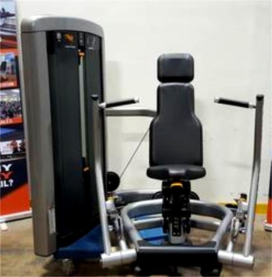 Appareils de gymnastique commerciaux presses de poitrine inclinées assises avec logo personnalisé disponible