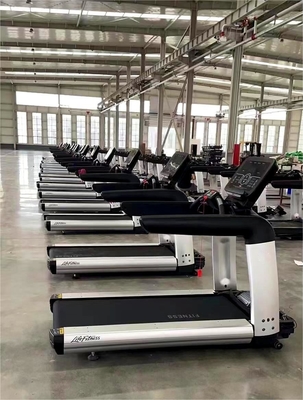 Pas de tapis roulant électrique pliable commercial pour le culturisme et le programme d'exercice
