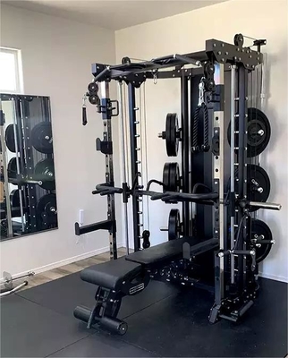 Rack à machines Smith multifonctionnel pour l'entraînement en force Grand et personnalisable