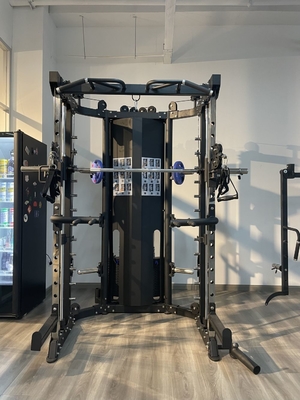 Rack à machines Smith multifonctionnel pour l'entraînement en force Grand et personnalisable