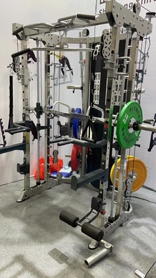 Rack à machines Smith multifonctionnel pour l'entraînement en force Grand et personnalisable