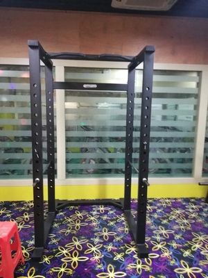 Tubes en acier Q235 Smith Power Rack pour l'entraînement en force dans les équipements de conditionnement physique commerciaux