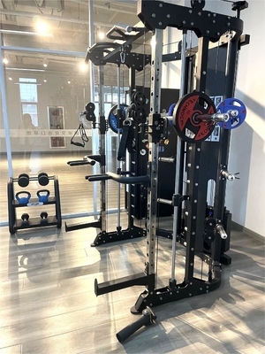 Équipement de gymnastique commercial Multifonctionnel Smith Machine Rack avec logo personnalisé