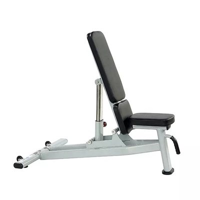 Centre de remise en forme multi-fonctionnel avec un banc de poids réglable
