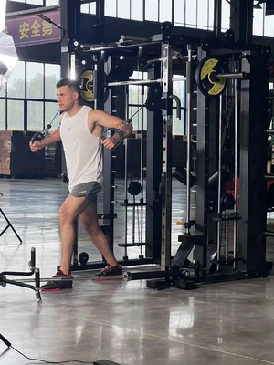Logo personnalisé Multi-fonctionnelle Machine Smith à domicile avec équipement de gymnastique de levage de poids