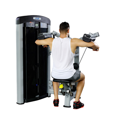 L'entraînement des biceps à domicile a été rendu plus facile grâce à une machine d'exercice de levage latéral assis