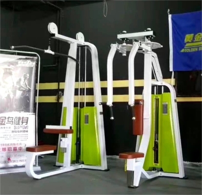 Accrochage à tirage à l'aide d'une épingle pour l'entraînement de la force dans le bodybuilding des chargeurs moyens