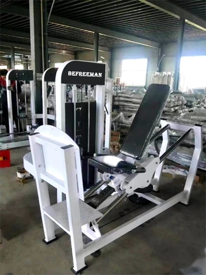 Utilisation de la machine de pressage des jambes assises Sélection de la charge des broches en acier pour l'entraînement en force physique