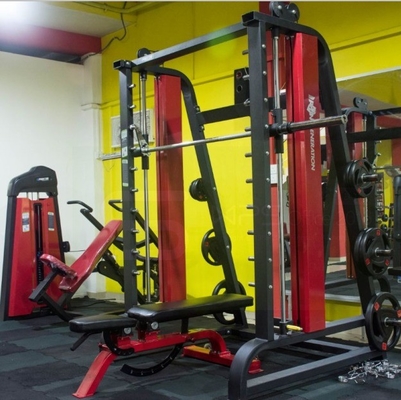 1550*1150*2350mm Taille Smith Machine pour le culturisme multi-fonctionnelle commerciale