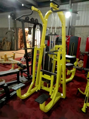 Assistance au menton jusqu'à la barre de la poitrine, entraînement de l'épaule, immersion/assistance au menton pour l'entraînement en force