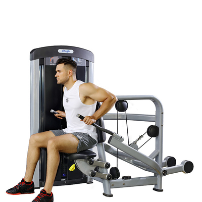 Un chargeur moyen, un équipement de gymnastique, une machine à pousser les tricepes de Befreeman.