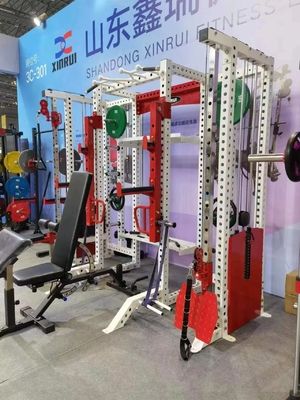 Machines de sport Rack électrique de fitness pour équipement de gymnastique de couleur personnalisé Commercial