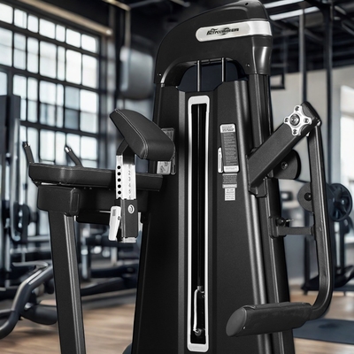 Application de chargeuse moyenne de gymnase Application de machine d'exercice Pieds pour centre de gymnase 1080*920*1580
